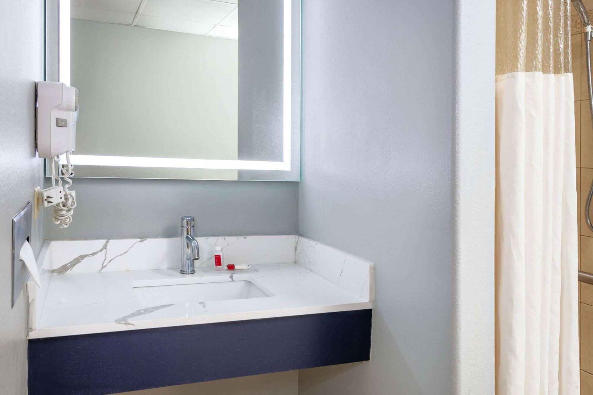 Americinn By Wyndham Peoria Luaran gambar